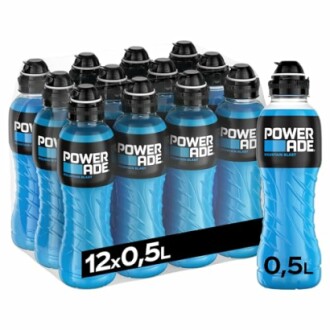 Packung mit Powerade Mountain Blast Getränk